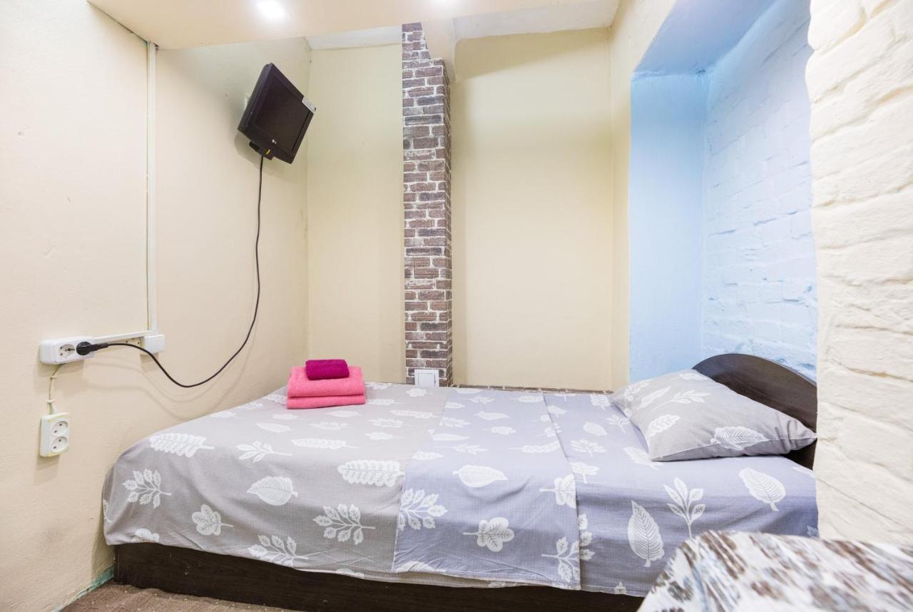 Guest House On Saksahanskoho Street Киев Екстериор снимка